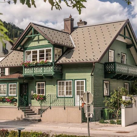 Stadt-Chalet 斯拉德明 外观 照片