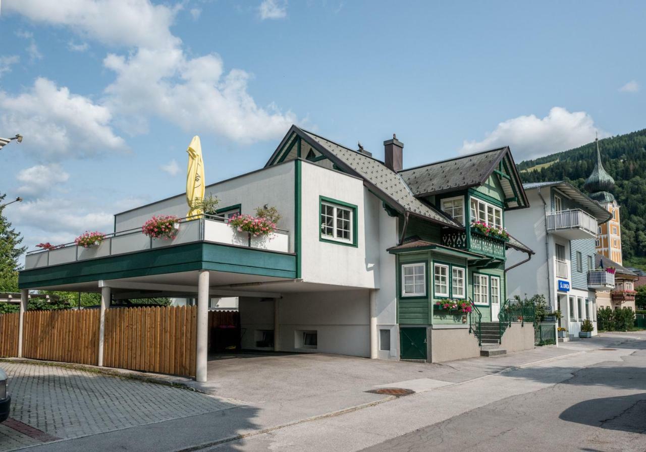 Stadt-Chalet 斯拉德明 外观 照片